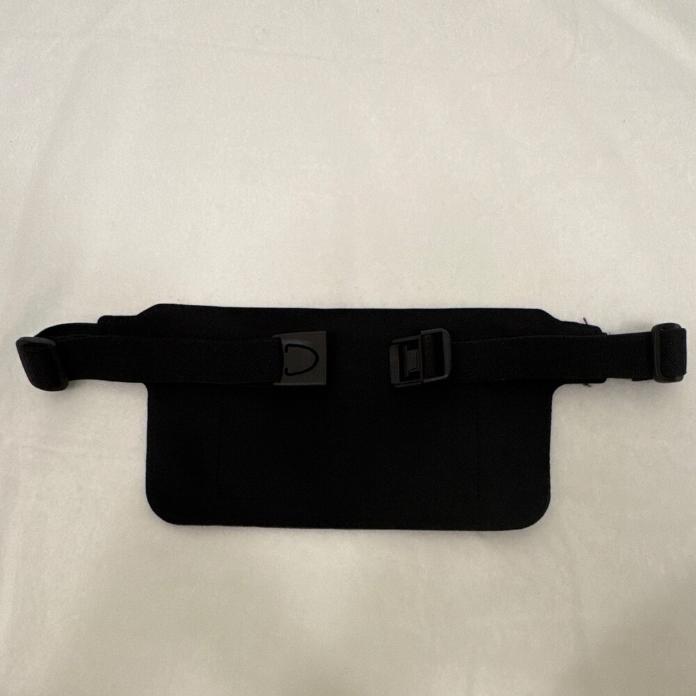 New Balance Black Adjustable Running Belt, 2-Pocket Zip, Reflective - Picture 3 of 5